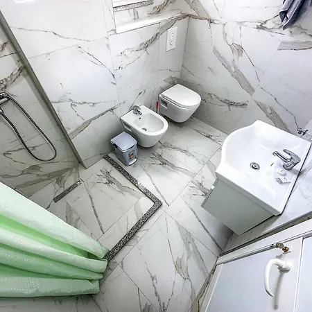 Starfish * Golem (Tirana)