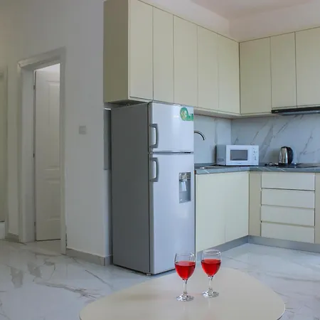 Starfish * Golem (Tirana)